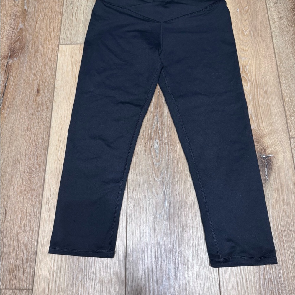 Lot of 4 Fabletics Black Capri Leggings